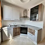 Beija Flor-Trilocale Piazza Garibaldi N18